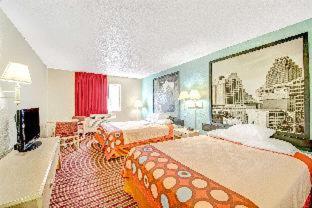 Foto 7: Super 8 by Wyndham San Antonio/Fiesta