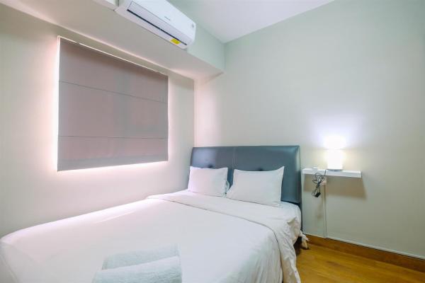 写真にはCinere市にあるComfortable 2BR Apartment at Cinere Resort By Travelioが写っています。
