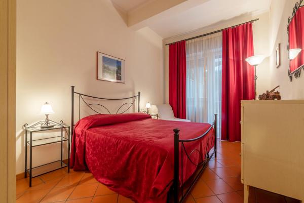 Guesthost - San Pietro Cozy Apartment With Terrace!