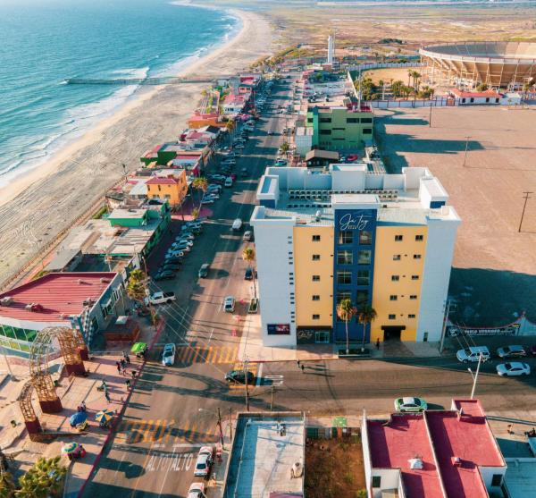A la foto es mostra l'objecte Hotel Jatay situat a la ciutat de Concepción.