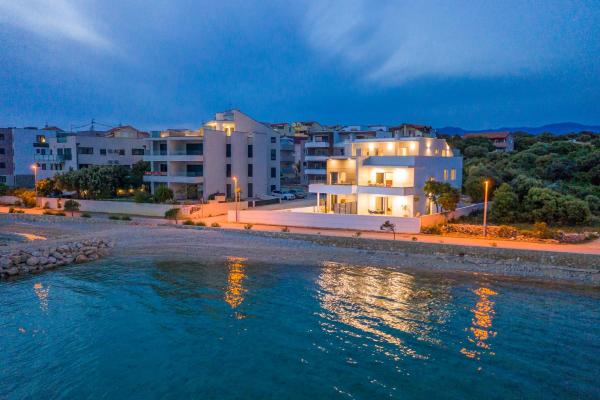 Villa Eni Apartments 1 - Novalja