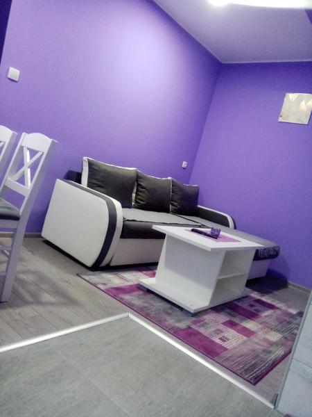 Na zdjęciu widoczny jest obiekt Apartmani SAN położony w mieście Nova Varoš.