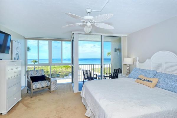 Laplaya 108b Dream Views Of The Gulf From Your Private Balcony Or Screened Lanai Just Steps From The Beach - Longboat Key, FL