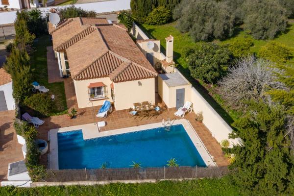 A la foto es mostra l'objecte Villa Elissa with 3 bedrooms andpool and views close to Conil situat a la ciutat de Cadis.