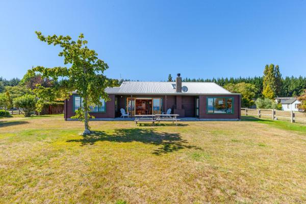 Nella foto è visibile l'oggetto Lakeside Lodge - Tauranga Taupo Holiday Home situato nella città di Kuratau.
