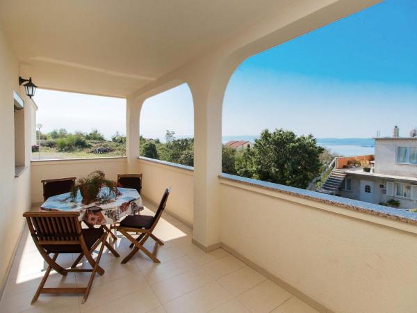 Nella foto è visibile l'oggetto Apartment Nikol-1 by Interhome situato nella città di Crikvenica (Cirquenizza).