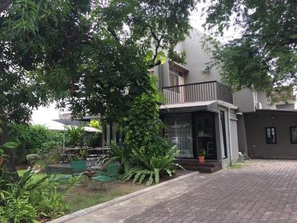 Nella foto è visibile l'oggetto Baan Ongkharak bed & breakfast situato nella città di Dusit.