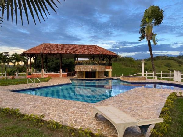 hoteles en cartago comentarios de los