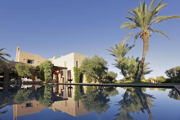 Villa Yenmoz En Exclusivité Avec Piscine Privée Dans La Palmeraie - Marokko