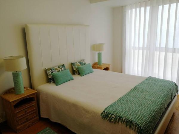 Foto 3: 2 Bed Flat - Sleeps 4 - Parking - Wifi