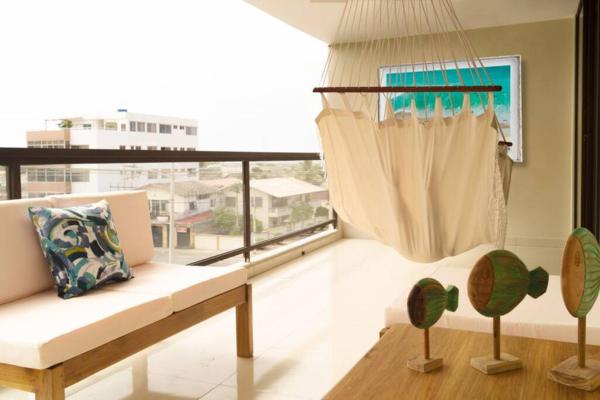 Chipipe Salinas Beach Apartment w Parking, Salinas