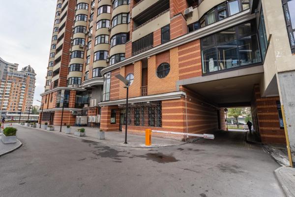 Billede 8: VIP in a new building near Lesi Ukrainki 7a