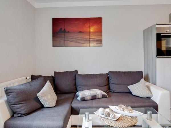 Wohnung In Kalkhorst Mit Stadtnaher Terrasse - Kalkhorst