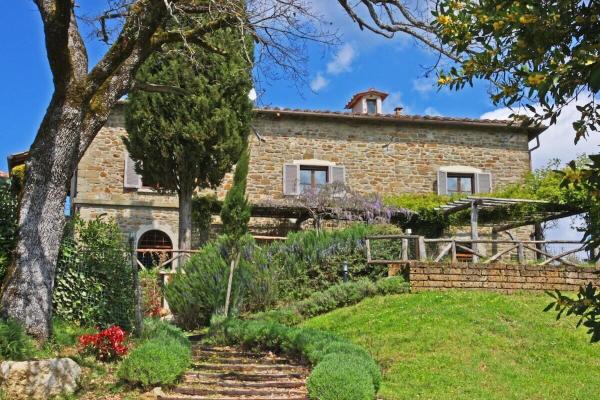 På bildet vises objektet Villa Calcina, Beautiful Tuscan Farmhouse som ligger i byen Pieve Santo Stefano.