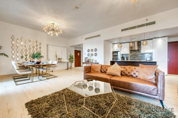 Na fotografii je vidět objekt Glamorous 1BR Apartment in Rimal 3 Jumeirah Beach Residence by Deluxe Holiday Homes nacházející se ve městě Dubaj.