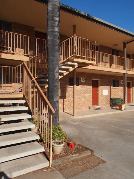 Cobar Town & Country Motor Inn - Cobar