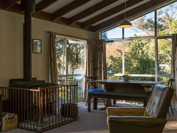 Bilde 6: Sounds Magic - Moetapu Bay Bach
