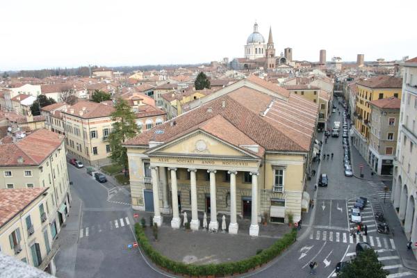 A la foto es mostra l'objecte Hotel Italia City Center situat a la ciutat de Mantova.