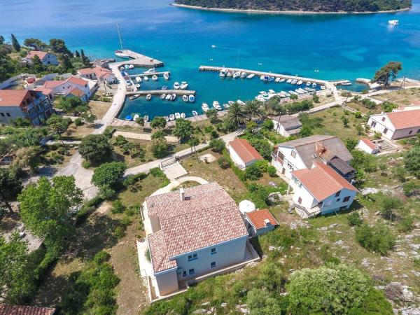 På billedet ses objektet Beachfront Holiday House Kaliope beliggende i byen Brgulje.