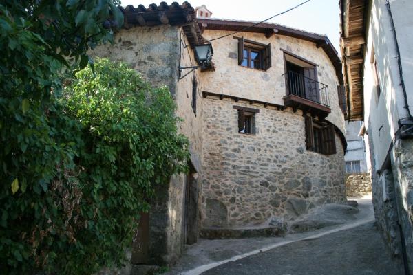 Na zdjęciu widoczny jest obiekt Casa Cristina położony w mieście Miranda del Castañar.