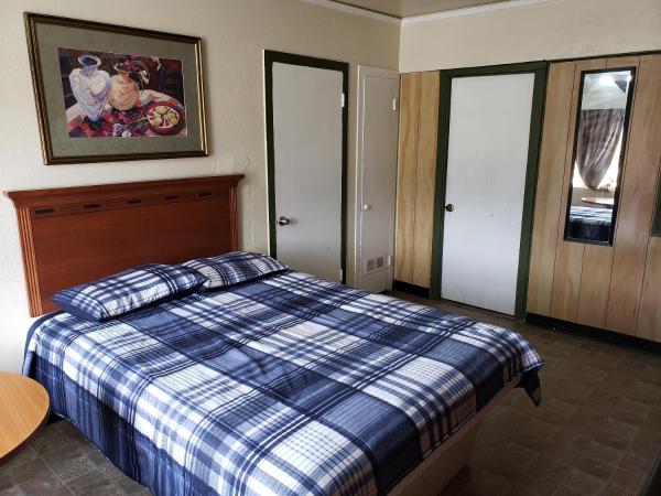 Gulf Crest Motel - Lake Jackson, TX