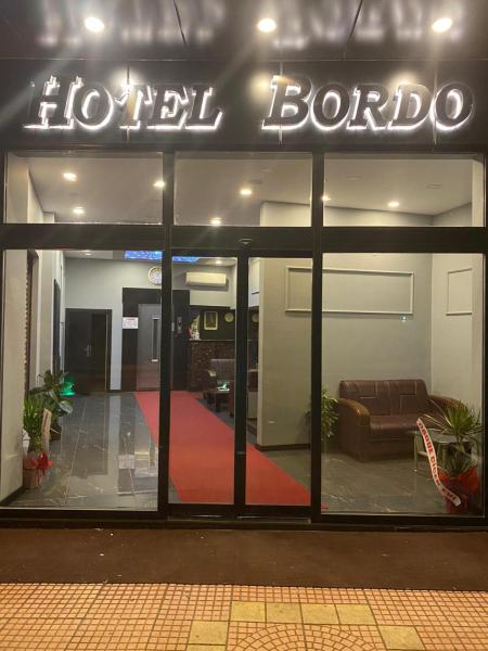 På billedet ses objektet Bordo Hotel beliggende i byen Trabzon.