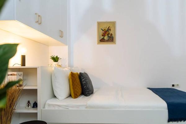 Studio with private terrace next to Cișmigiu的照片7