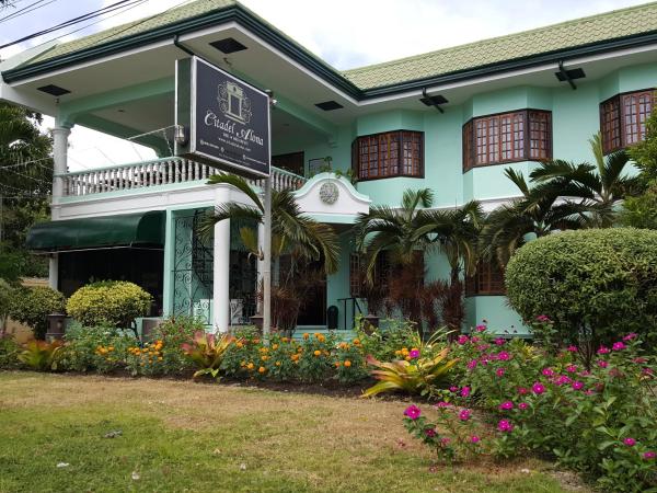 På billedet ses objektet Citadel Alona Inn beliggende i byen Panglao.