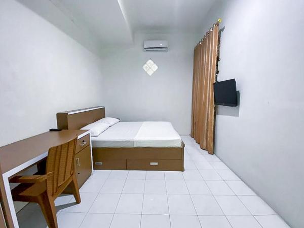 写真にはKinati市にあるDamigalova Guest House Mitra RedDoorzが写っています。