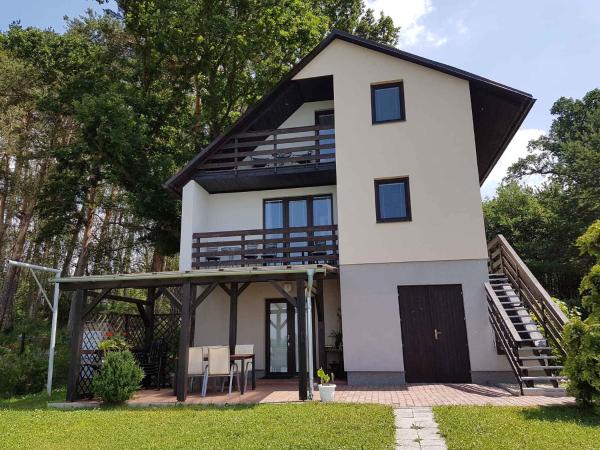 Na zdjęciu widoczny jest obiekt Holiday home in Hluboka nad Vltavou 26850 położony w mieście Pištín.