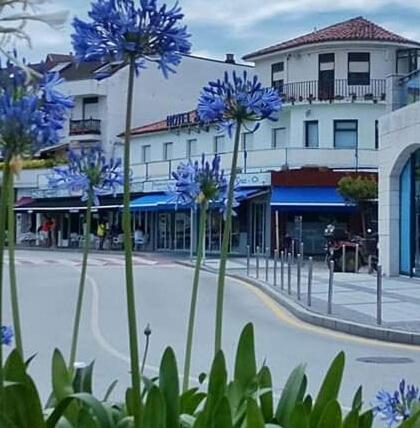 På bildet vises objektet Nuevo Hotel Sydney som ligger i byen Suances.