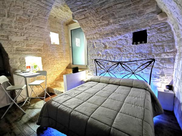 A la foto es mostra l'objecte Trully situat a la ciutat de Alberobello.