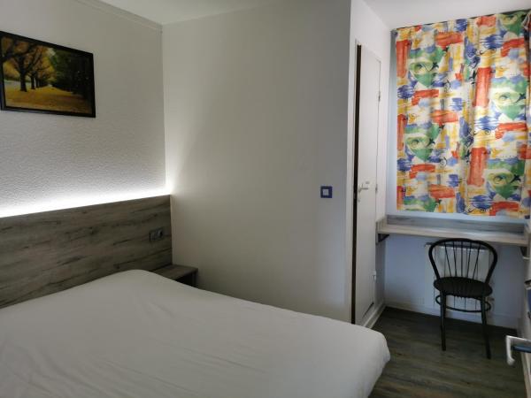 A la foto es mostra l'objecte Alpha Hotel situat a la ciutat de Ecquevilly.