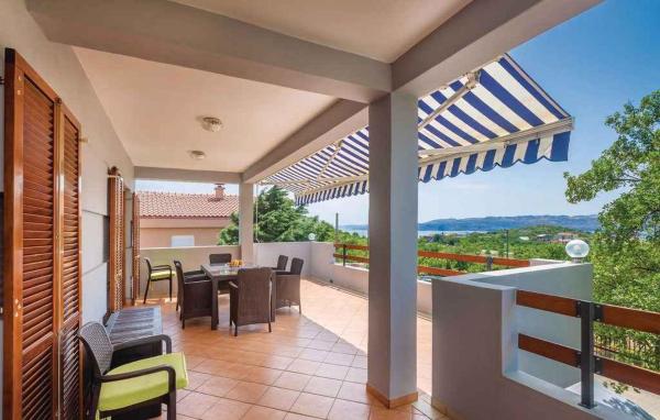 På bildet vises objektet Apartments Karlobag - Velebit Riviera 39571 som ligger i byen Karlobag.