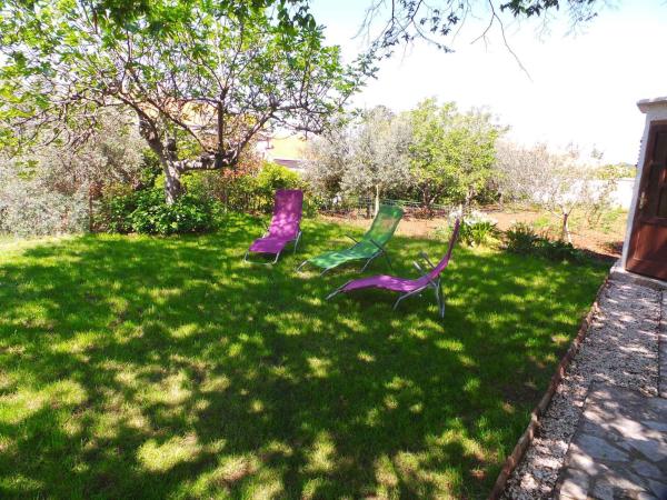 Apartment In Pjescana Uvala - Istrien 17334 - Pješčana Uvala