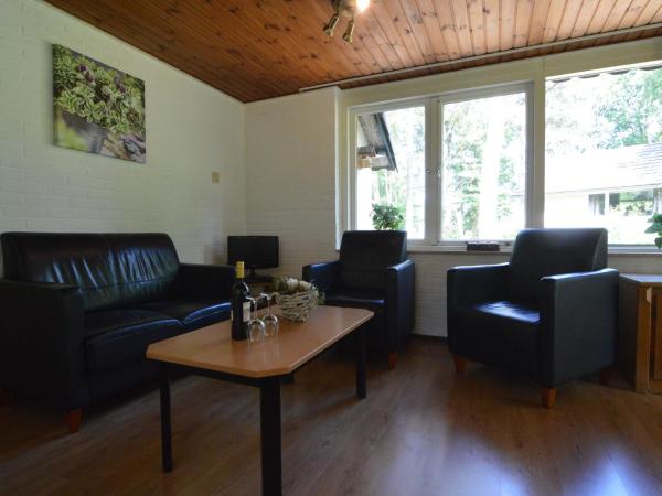 Op de foto is het object Holiday Home in Stramproy near Nature Reserve te zien, gelegen in de stad Stramproy.