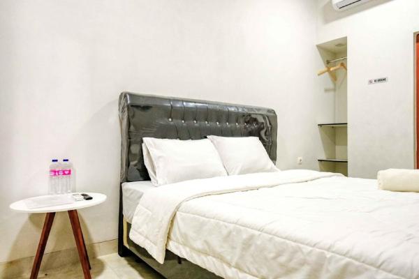 Rudi Rooms near Stasiun Cikarang Mitra RedDoorz, Dżakarta