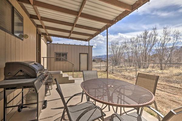 La photo montre l'objet Richfield Home with Views about 13 Miles to Natl Park situé dans la ville de Richfield.