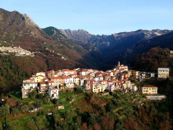 Kuvassa näkyy kohde La Torretta delle Apuane, joka sijaitsee kaupungissa Forno.