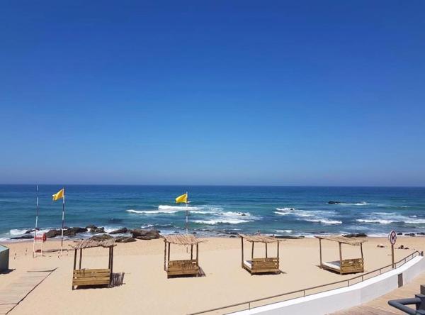 A la foto es mostra l'objecte Silver Coast Beach House situat a la ciutat de Areias.