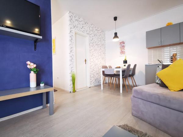 照片显示了位于Split市的Studio Roko in Split物件。