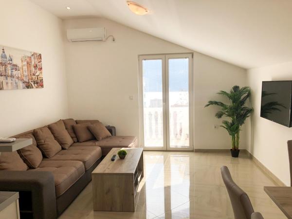 Two-Bedroom Apartment — 70 m² - Viktor