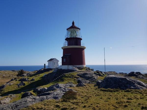 Kuvassa näkyy kohde Utsira Overnatting - Fyrvokterboliger, joka sijaitsee kaupungissa Utsira.