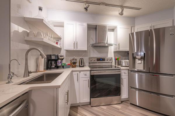 Na zdjęciu widoczny jest obiekt Luxurious One Bedroom Suite for a Larger Family 162 położony w mieście Canmore.