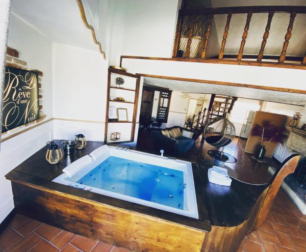 A la foto es mostra l'objecte Le Rêve d'une Nuit suite Venise situat a la ciutat de Forbach.