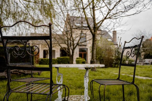 Na fotografii je vidět objekt Villa Ghysbrecht nacházející se ve městě Alveringem.
