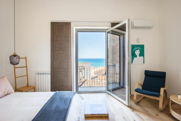På bildet vises objektet Matteotti 16 - Suites in Cefalù som ligger i byen Cefalù.