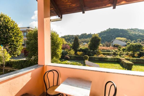 A la foto es mostra l'objecte Casa Angeletti situat a la ciutat de San Raffaele Cimena.