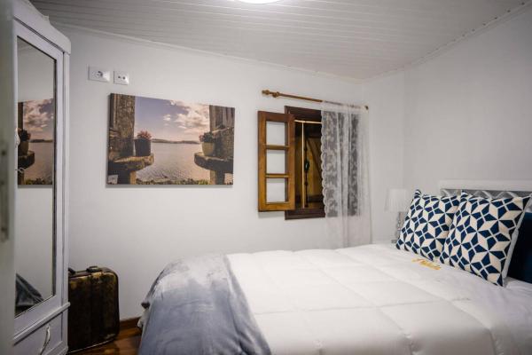 På bildet vises objektet Casa A Boleriña som ligger i byen Combarro.