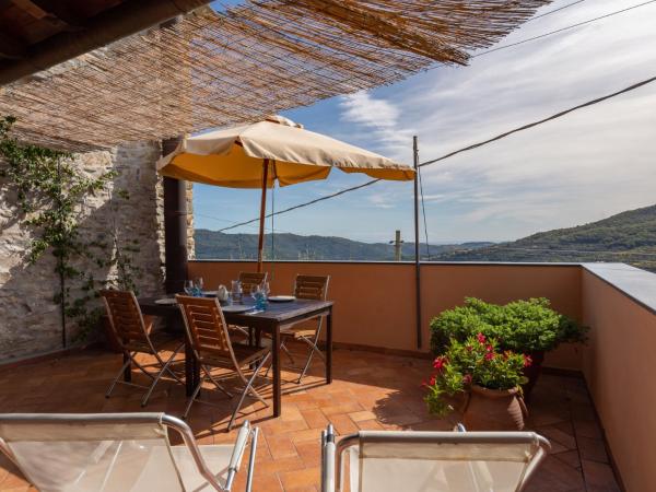 På billedet ses objektet Holiday Home U Figu du Camin by Interhome beliggende i byen Villa Viani.
